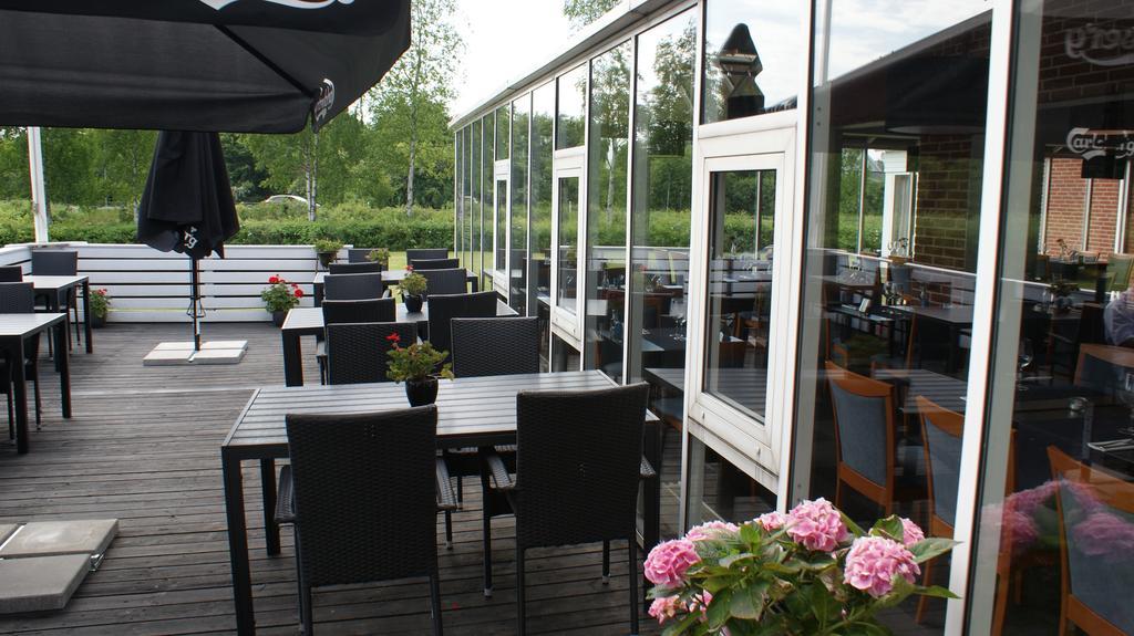 Hotel Bredehus Bredsten  外观 照片