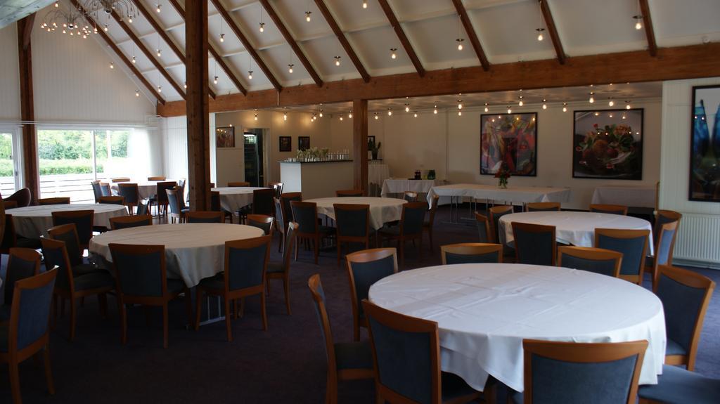 Hotel Bredehus Bredsten  外观 照片