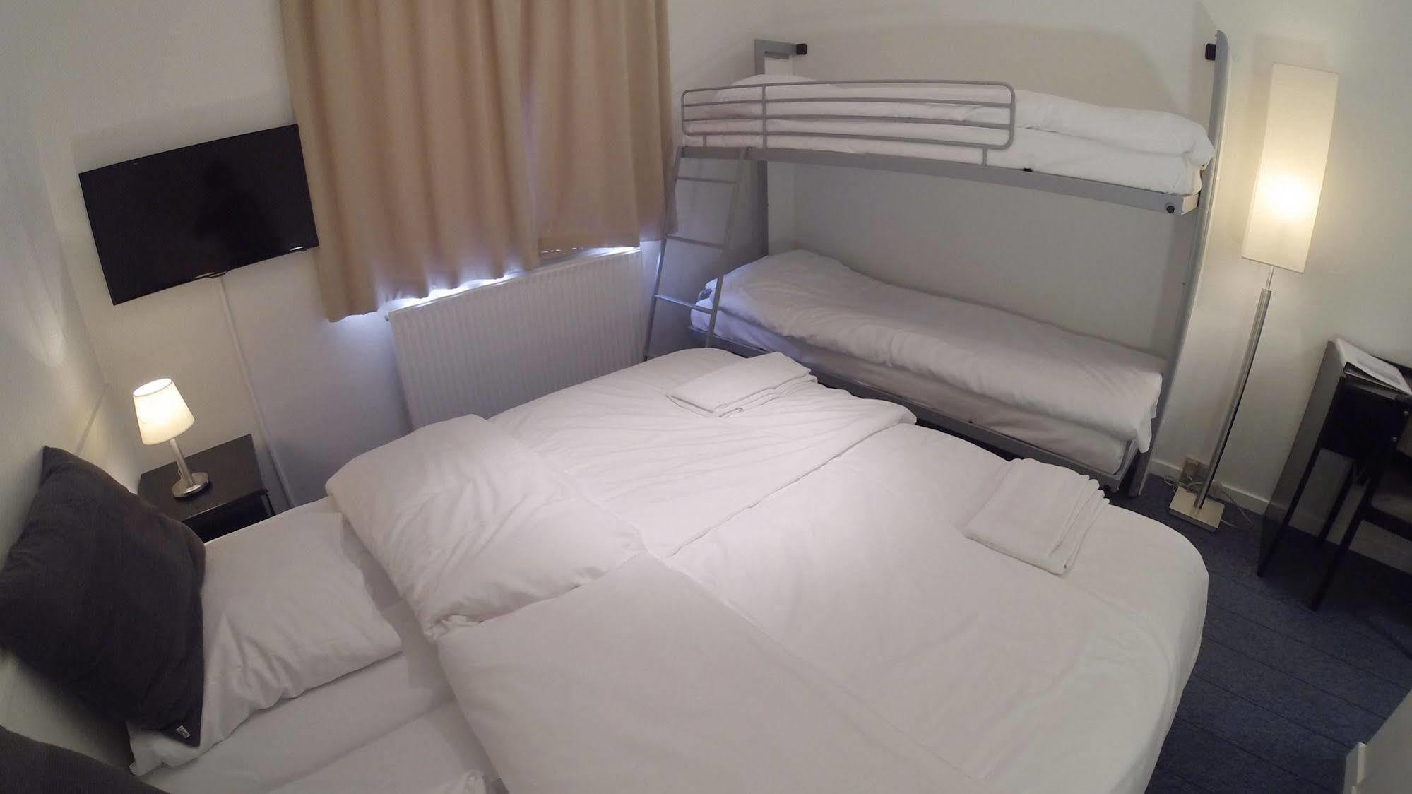 Hotel Bredehus Bredsten  外观 照片