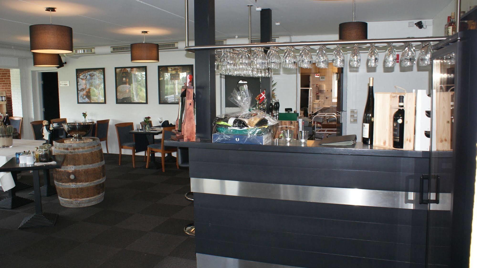 Hotel Bredehus Bredsten  外观 照片